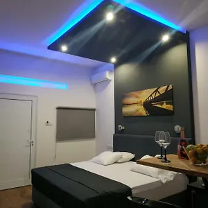 Takis Apartment